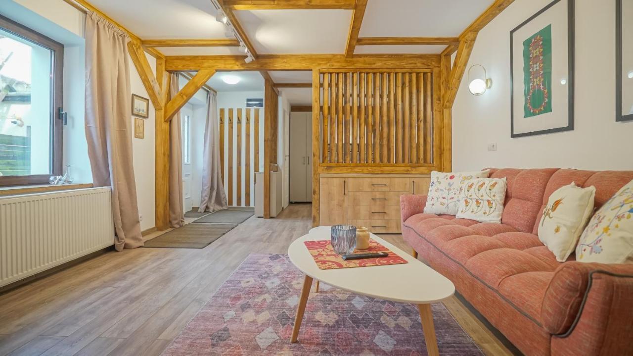 Oldtown Refuge Apartment Brasov Ngoại thất bức ảnh