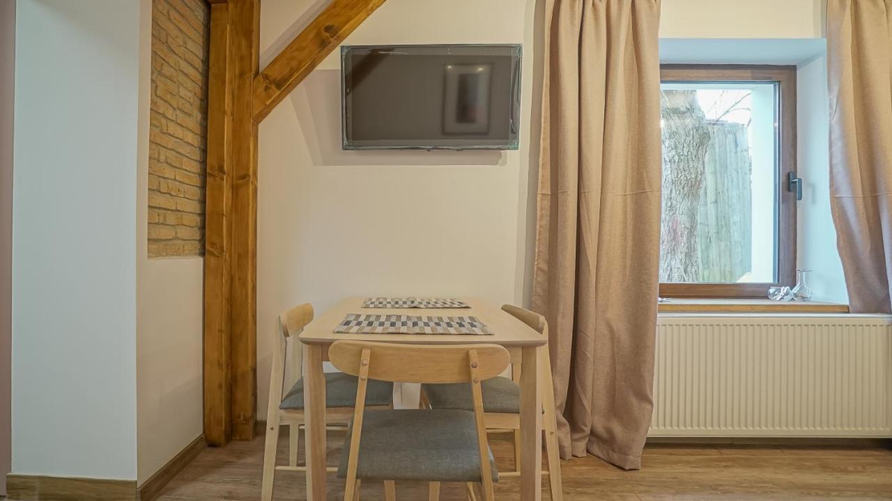 Oldtown Refuge Apartment Brasov Ngoại thất bức ảnh