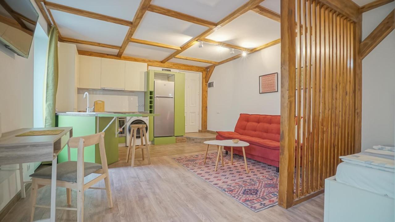Oldtown Refuge Apartment Brasov Ngoại thất bức ảnh