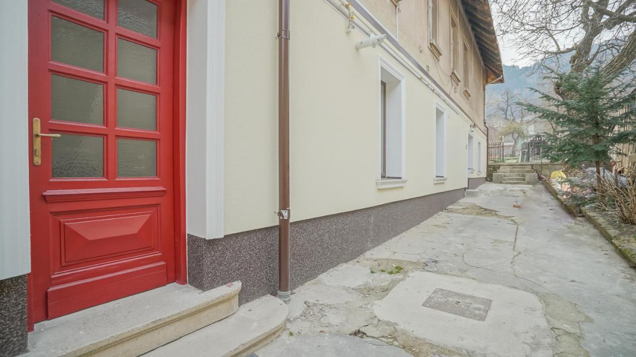 Oldtown Refuge Apartment Brasov Ngoại thất bức ảnh