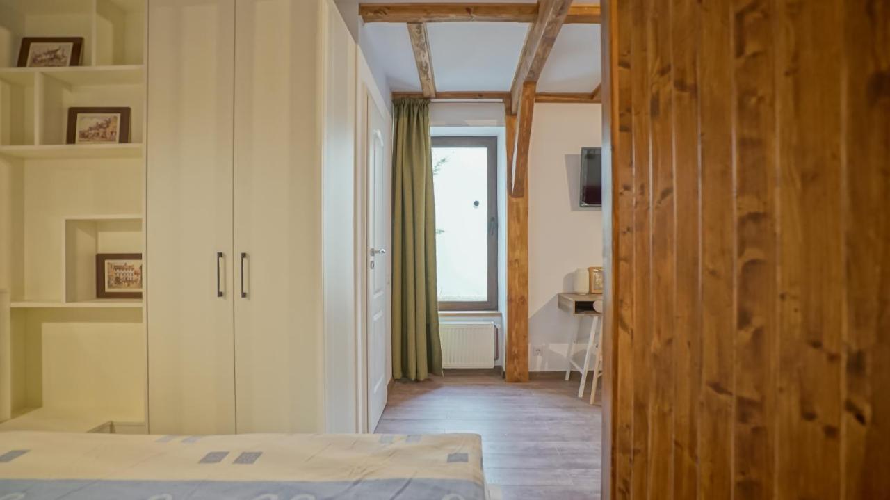 Oldtown Refuge Apartment Brasov Ngoại thất bức ảnh